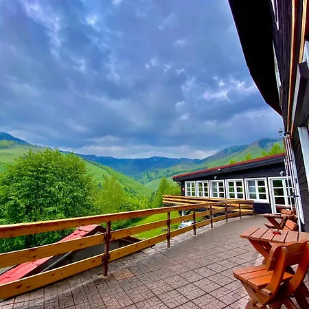 Pod Sokolím Hotel
