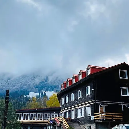Hotel Chata Pod Sokolim